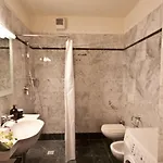 按特拉公寓 4*