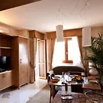 按特拉公寓 公寓式酒店 Antella