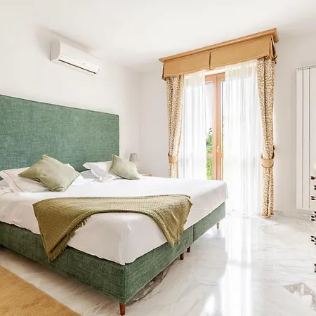 Antella Residence מלון דירות